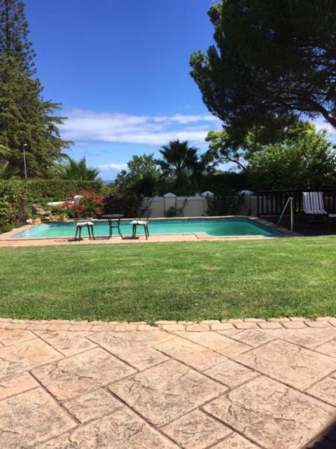 Golf And Garden Guesthouse Somerset West Exteriör bild
