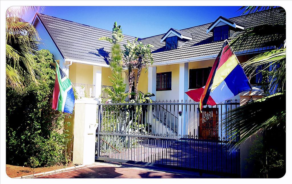 Golf And Garden Guesthouse Somerset West Exteriör bild